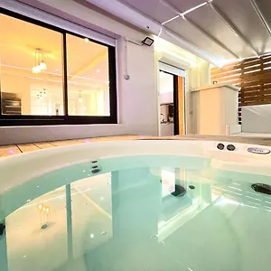 Appartement Loft Romantique Spa, Nice